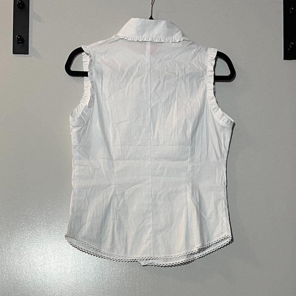 White Buttoned Shirt - Picture 4 of 5